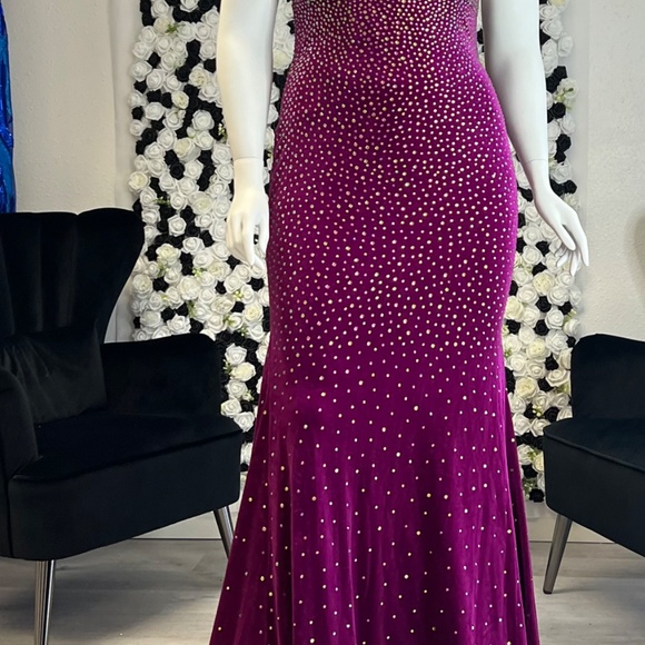 Johnathan Kayne - Picture 2 of 7